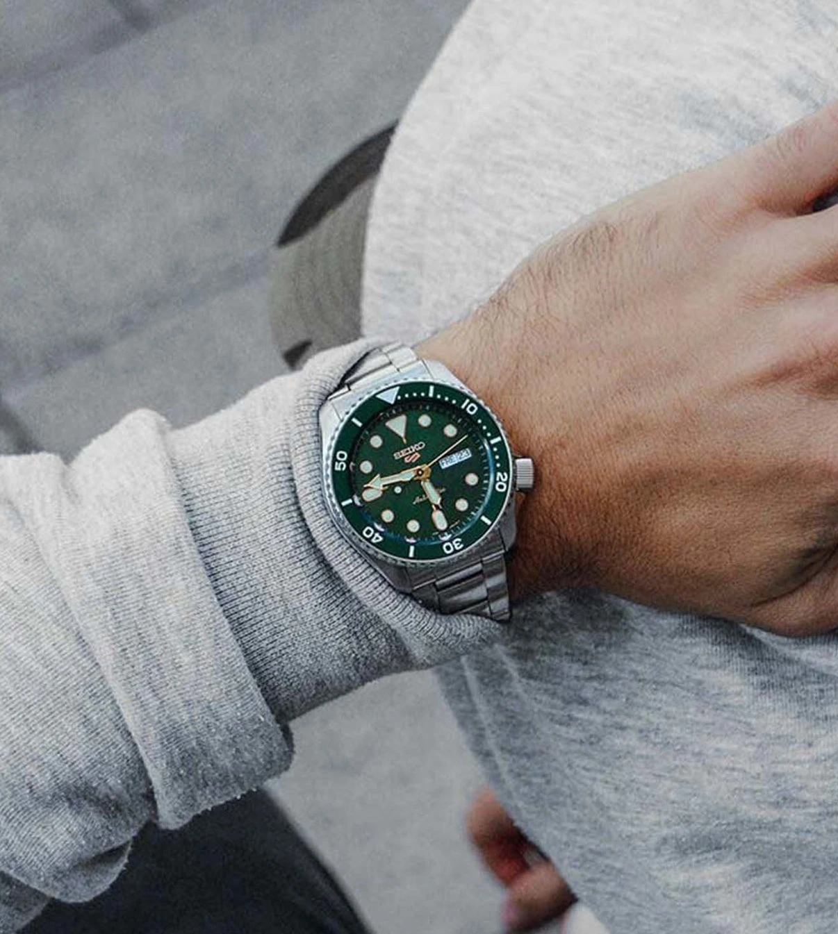 Seiko SRPD63K1 5 Sports на запястье