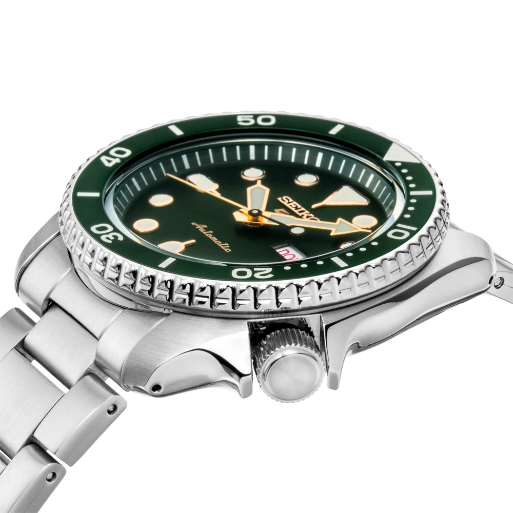 Seiko SRPD63K1 5 Sports — профиль корпуса и заводная головка