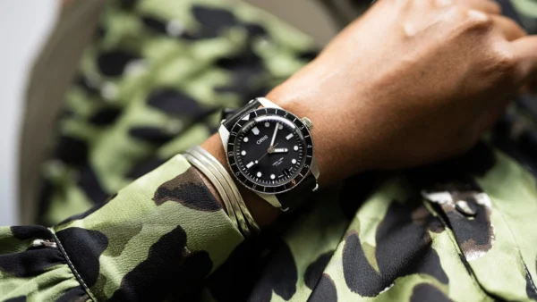 Oris 01 400 7772 4054-07 5 20 82 — на запястье