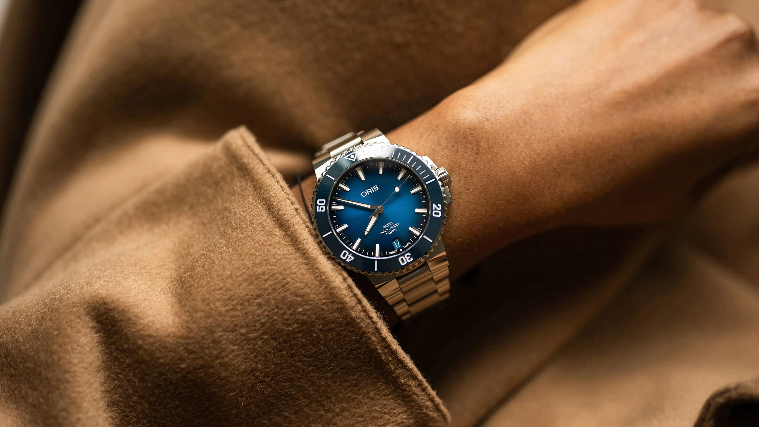 Oris 01 400 7790 4135-07 8 23 02PEB — на запястье