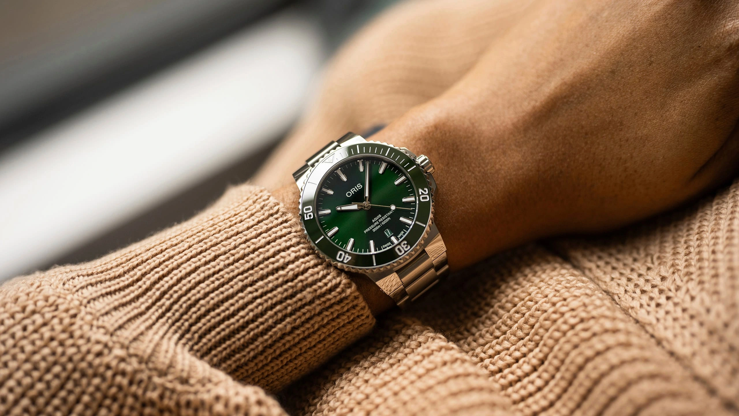 Oris 01 733 7787 4157-07 8 22 04PEB — на запястье