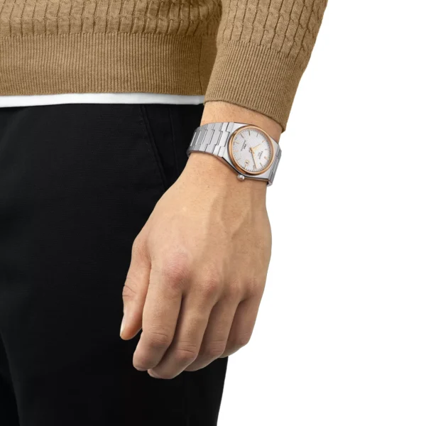Tissot PRX Powermatic 80 T137.407.21.031.00 — на запястье Tissot PRX Powermatic 80 T137.407.21.031.00 — на запястье