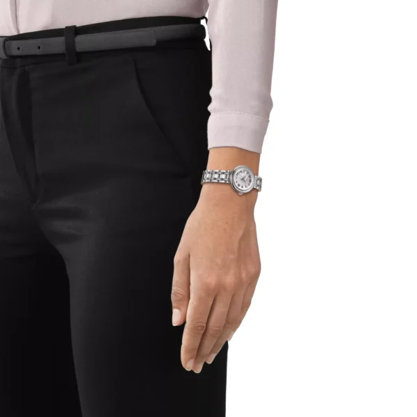 Tissot T126.010.11.013.00 Bellissima Small Lady на стальном браслете на запястье