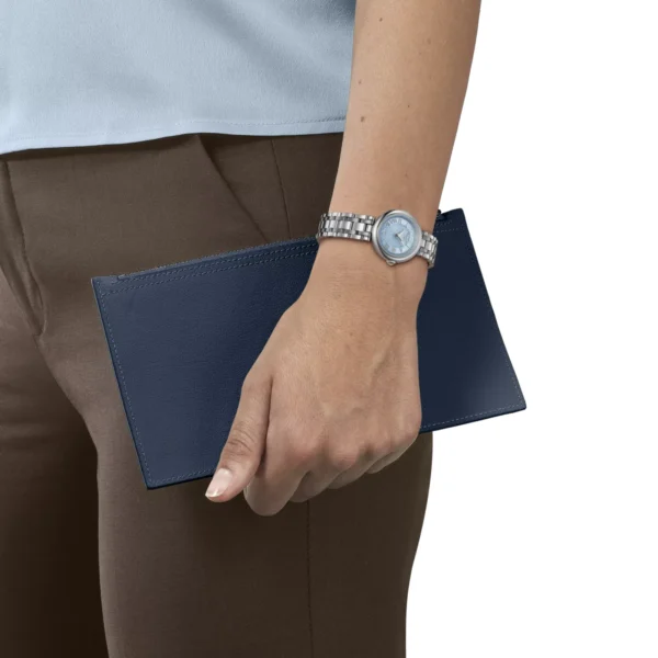 Tissot T126.010.11.133.00 Bellissima Small Lady на стальном браслете на запястье