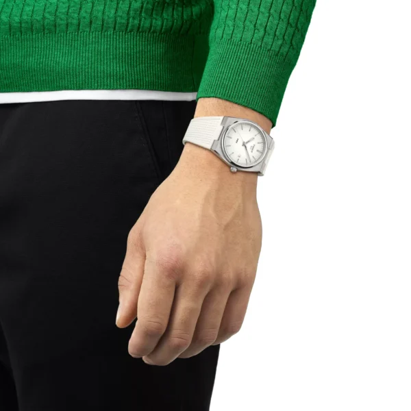 Tissot T137.410.17.011.00 PRX Quartz с белым циферблатом на запястье