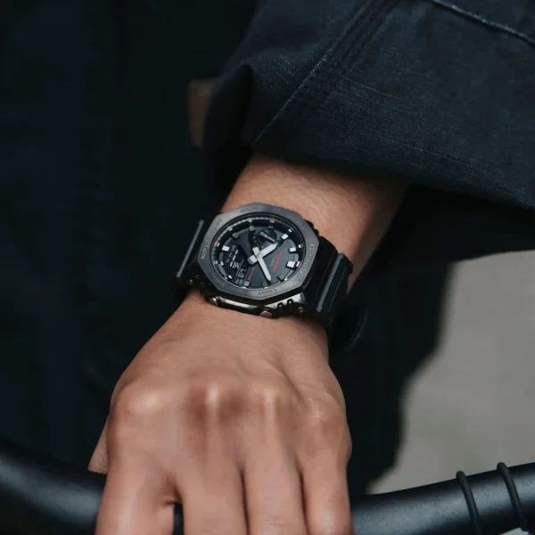 Casio GM-2100CB-1A — на руке Casio GM-2100CB-1A — на руке