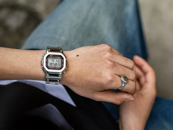 Casio GMW-B5000D-1C — часы на запястье Casio GMW-B5000D-1C — часы на запястье