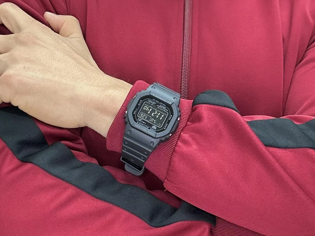 Casio GW-5000HS-1 — часы на запястье