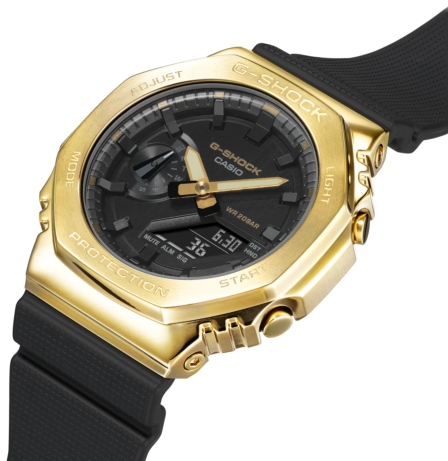 Casio GM-2100G-1A9 — корпус под углом