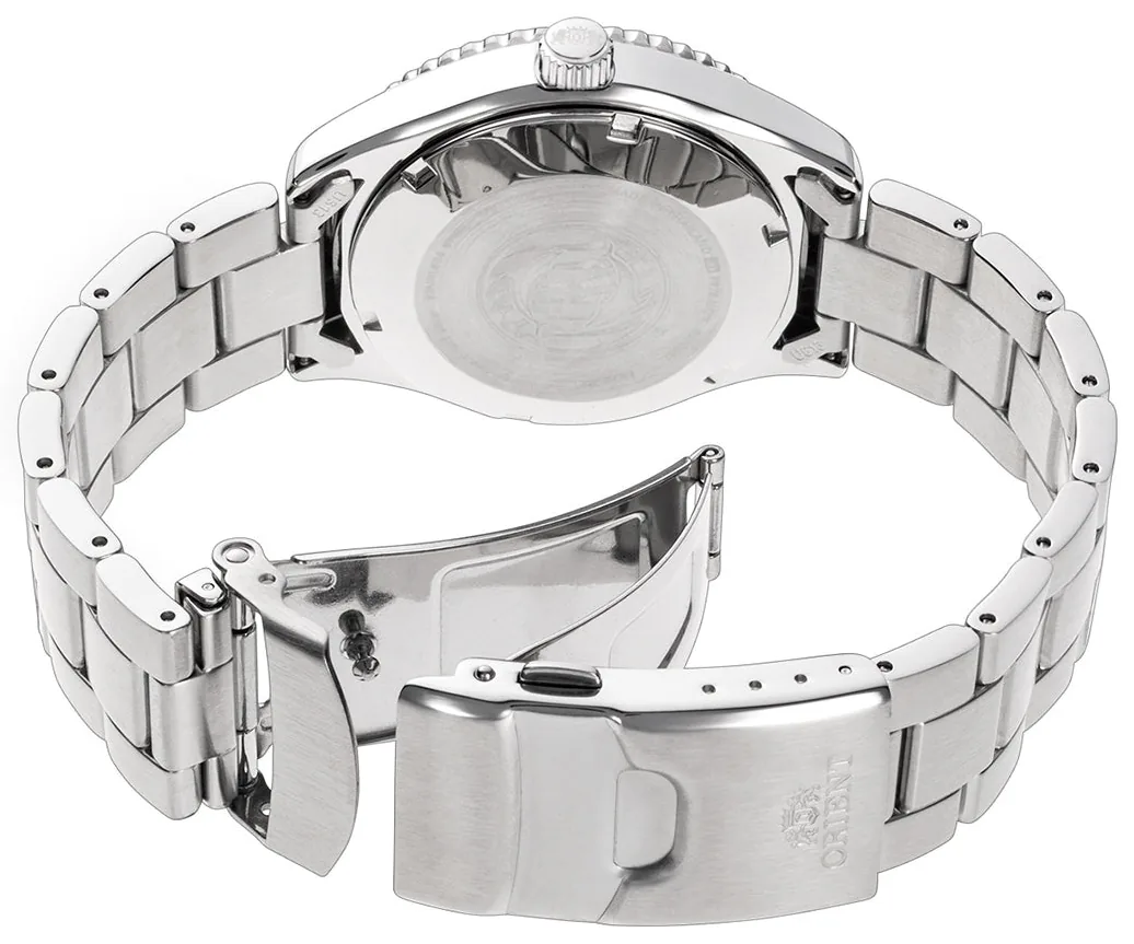 Orient RA-AC0Q01B — стальной браслет и застёжка