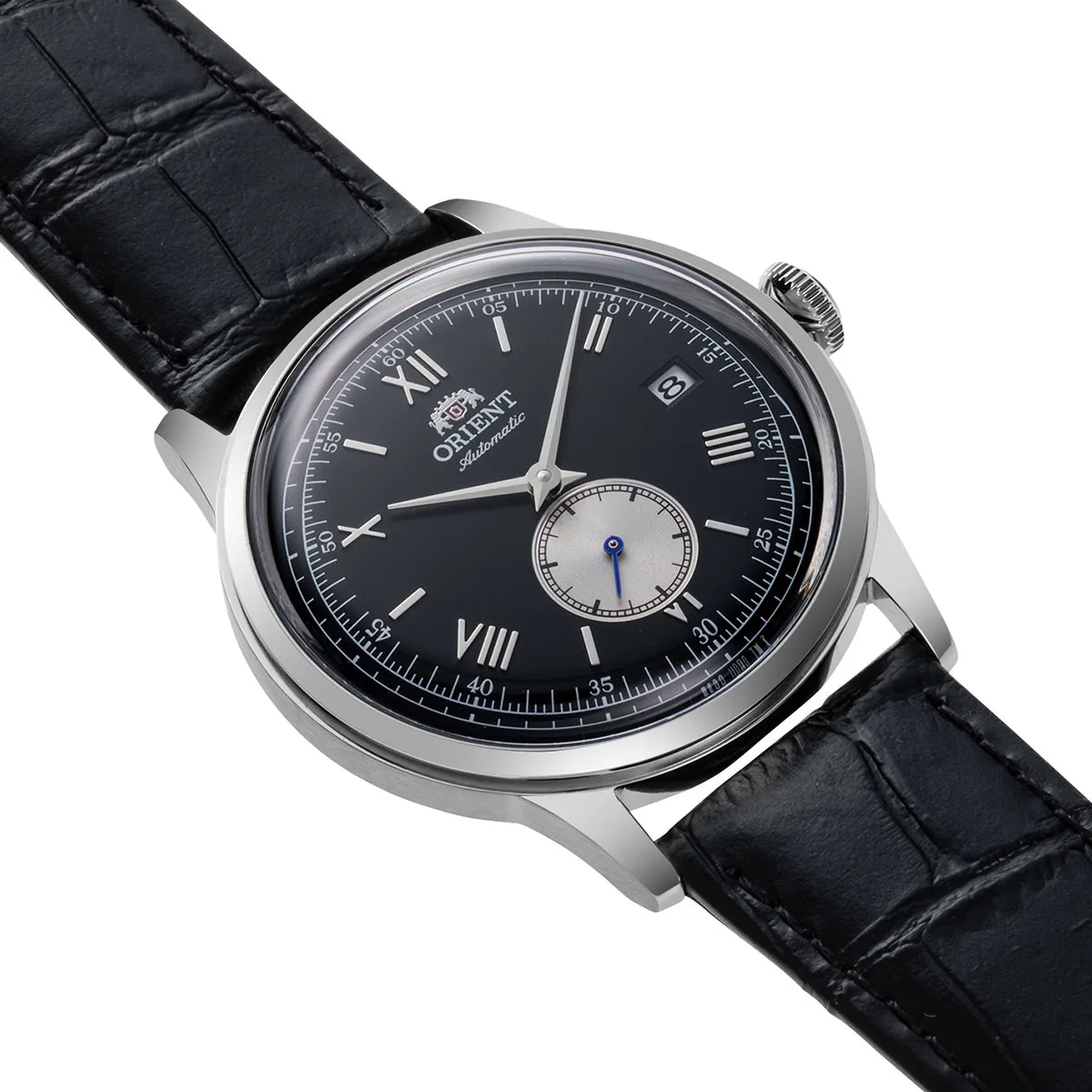 Orient RA-AP0101B — корпус и циферблат под углом