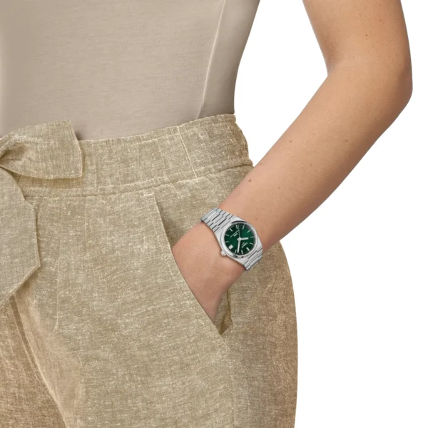 Tissot PRX Powermatic 80 T137.207.11.091.00 — на запястье